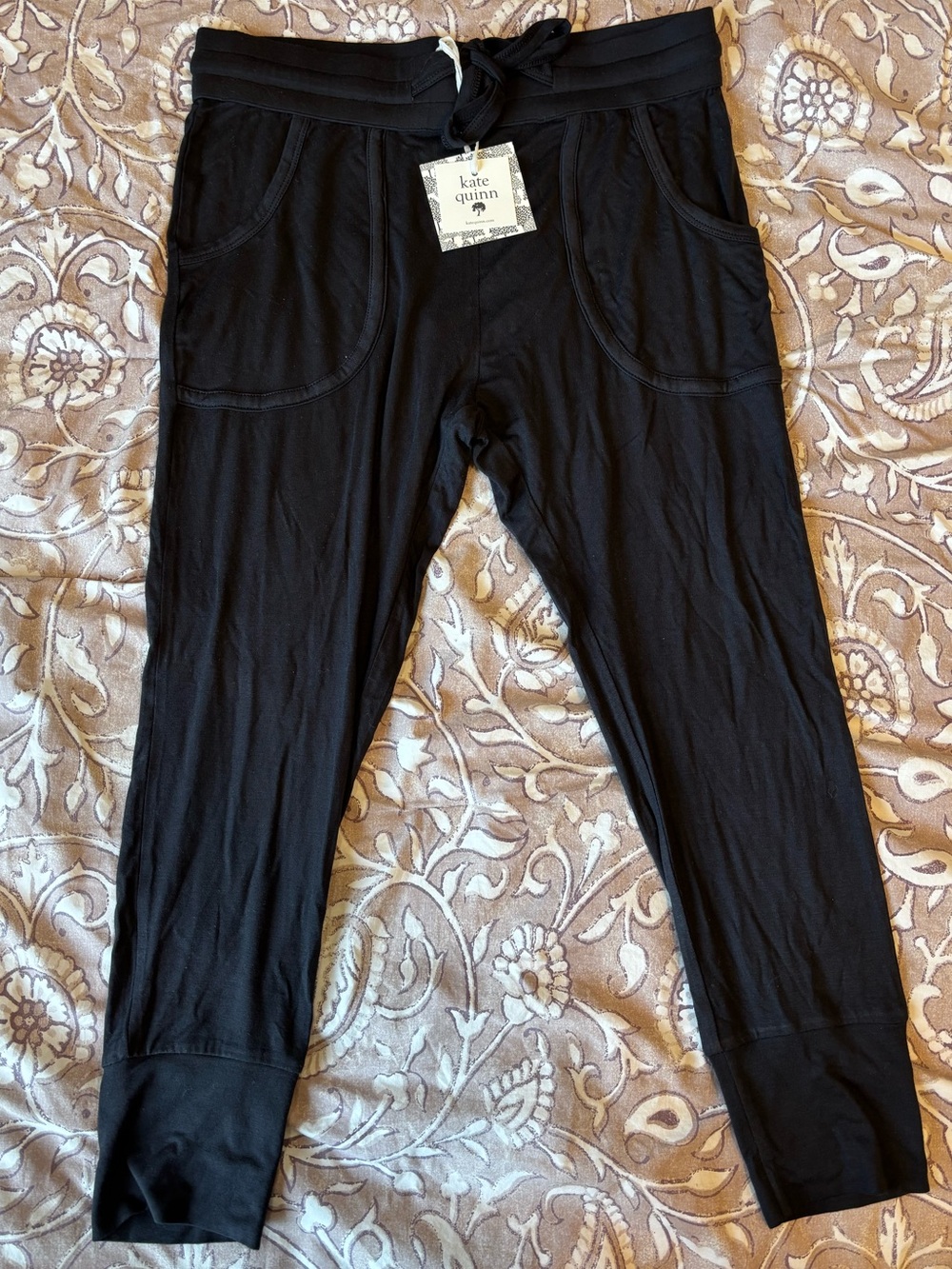 Kate Quinn | Skinny Crop Jogger | Drawstring + Pockets | Black Bamboo | NWT | XS